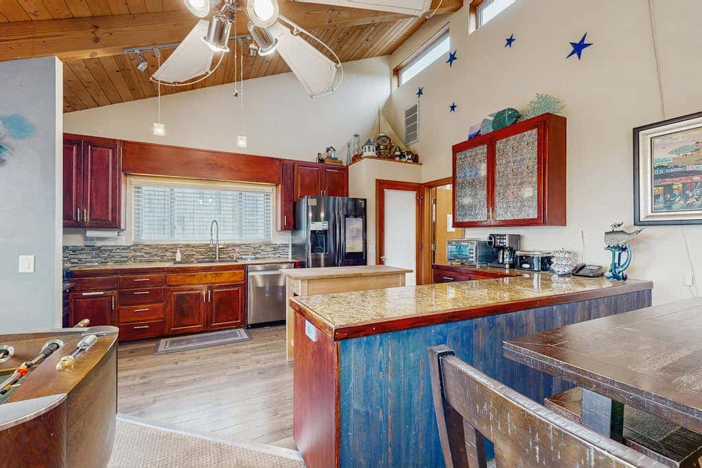 Ocean Star - Sea Ranch home with hot tub & game room, dogs welcome
