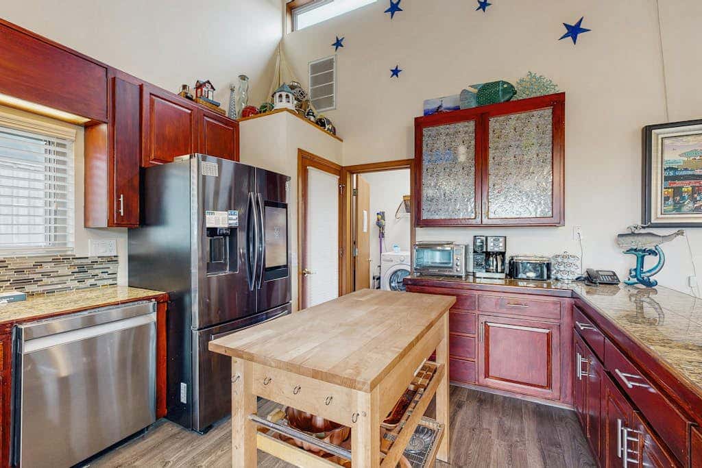 Ocean Star - Sea Ranch home with hot tub & game room, dogs welcome