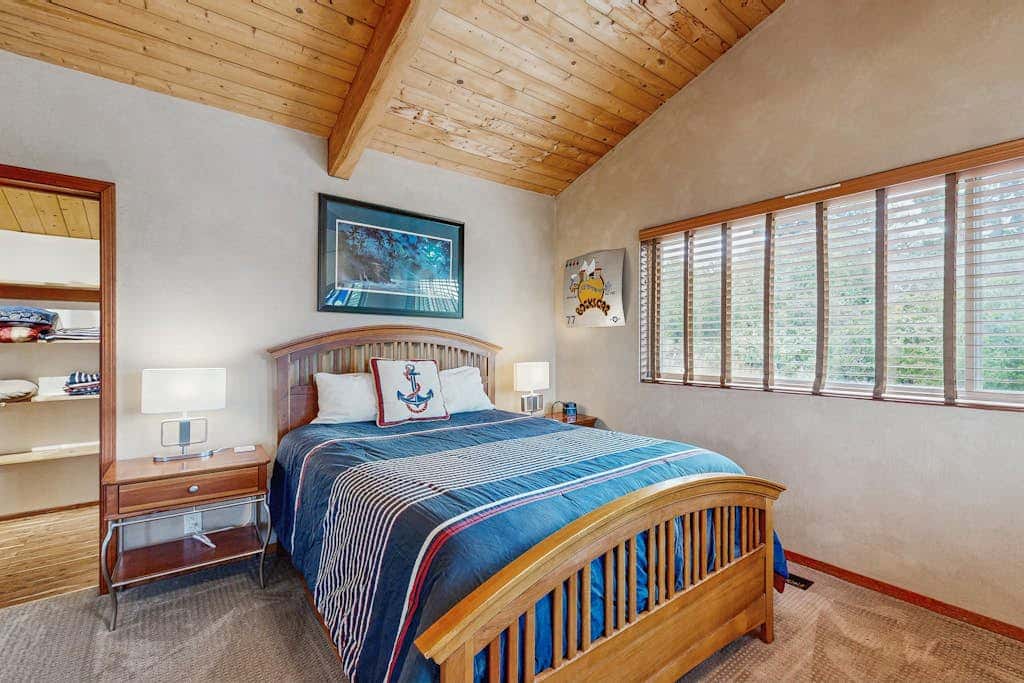 Ocean Star - Sea Ranch home with hot tub & game room, dogs welcome