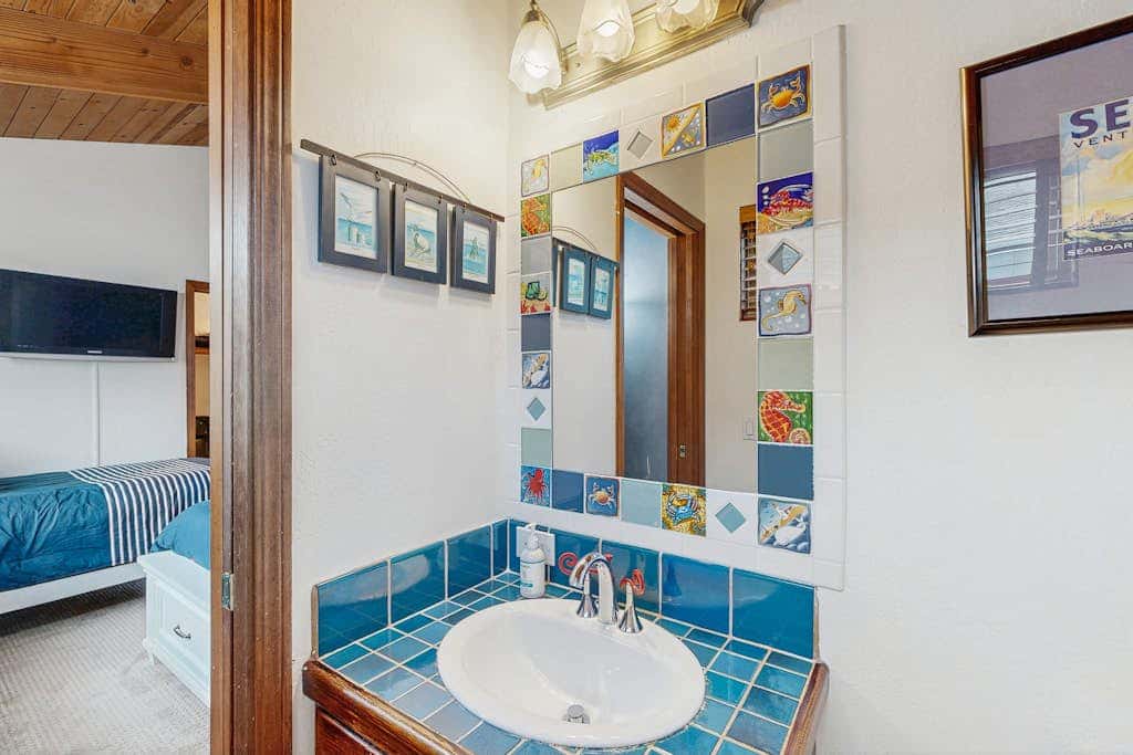 Ocean Star - Sea Ranch home with hot tub & game room, dogs welcome