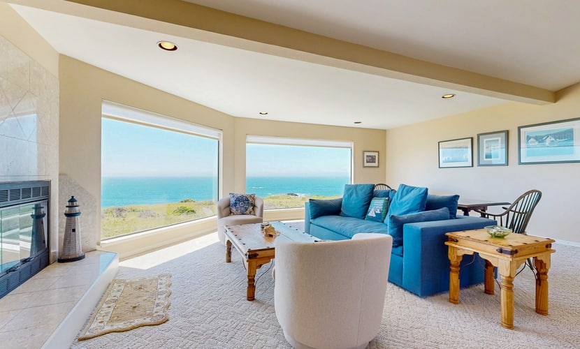 Open the door to panoramic Pacific views and endless coastal sunsets. Soak in the hot tub as the sun dips below the Pacific. Step outside to a deck overlooking the ocean. Room for 6 in this 3-bedroom home. Just a 7-minute walk to the heated community pool. Leave the city behind -- the only agenda here is yours. Salt air drifts through the windows as the Pacific puts on its daily show just beyond the deck. December through April, gray whales migrate along the coast -- binoculars recommended.