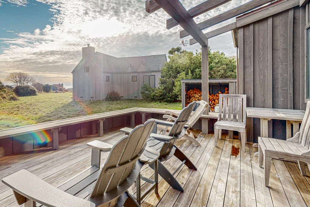 A short walk to a tree-lined trail connects your front door to the bluffs and the Pacific. Bring your pup -- dogs love the bluff trails here. Curl up by the wood burning stove as fog rolls in off the Pacific. Room for 7 in this 3-bedroom home. Just a 1-minute walk to the Del Mar Recreation Center with a heated community pool, saunas, community garden and tennis courts. Trails, tidepools, pickleball courts, golf and two heated community pools -- all within reach. The rugged Sonoma coastline unfolds from the deck -- raw, dramatic, and endlessly watchable. 