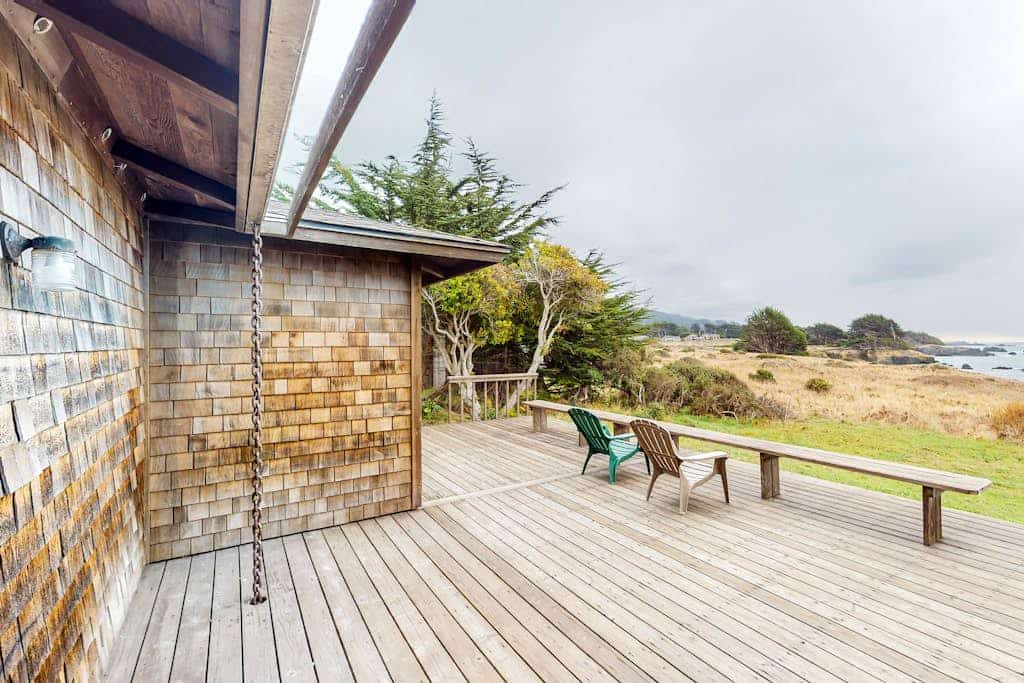 Morning fog lifts to reveal blue Pacific horizons -- this is ocean-view living at its best. Bring your pup -- dogs love the bluff trails here. Curl up by the fireplace as fog rolls in off the Pacific. Room for 4 in this 4-bedroom home. Just a 6-minute walk to the heated community pool. Miles of bluff-top trails and hidden beaches are yours to explore. Hear the surf from your pillow and watch the waves from your coffee spot.