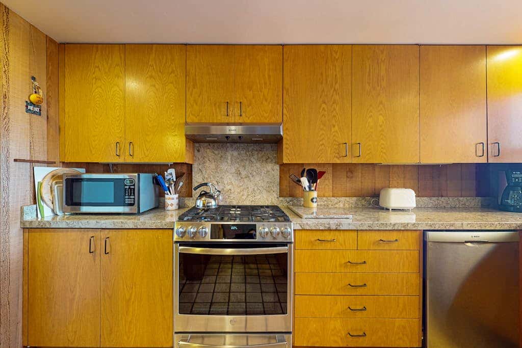 Touch the Tides - Sonoma Coast getaway with ocean views, wood stove & private deck