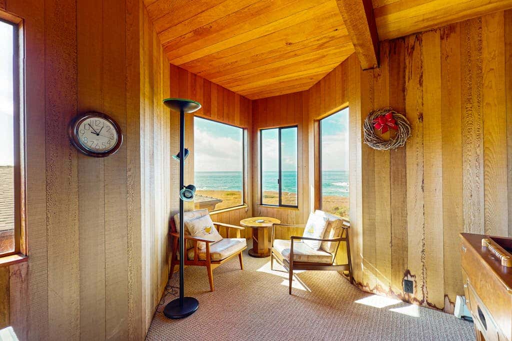 Touch the Tides - Sonoma Coast getaway with ocean views, wood stove & private deck