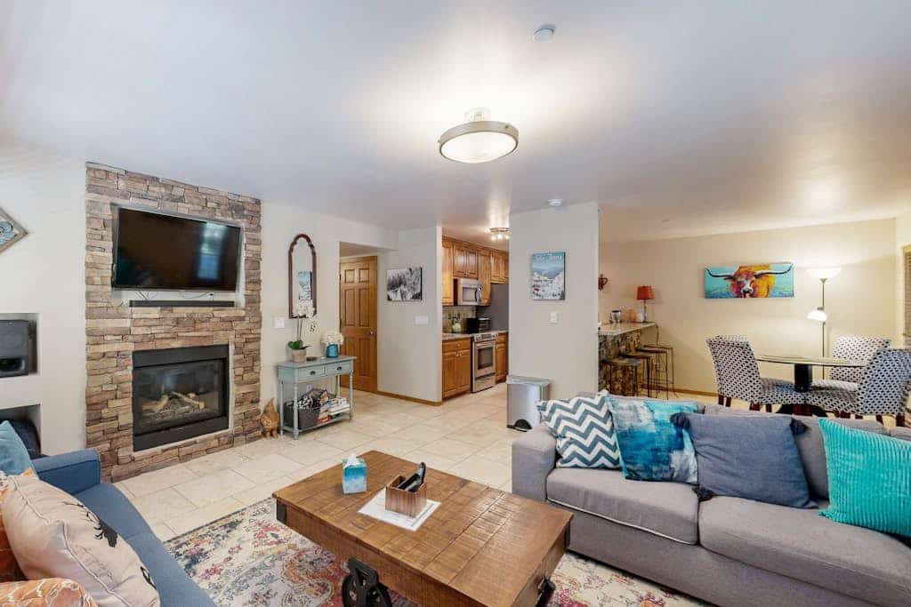 St Moritz Condos 202