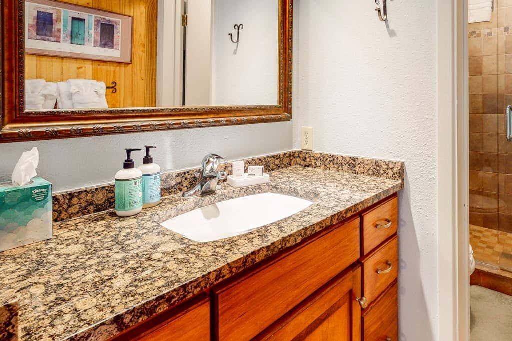 Sierra Del Sol 36 - Hot Tub, Walk to Lifts & Town