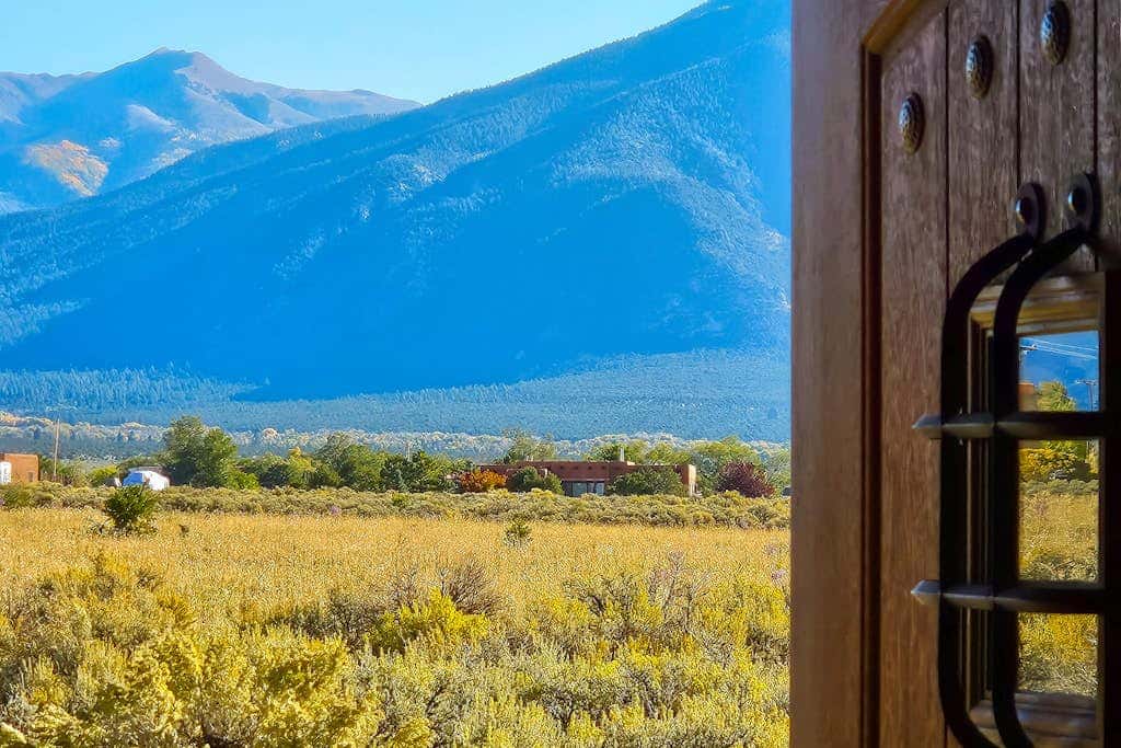Hora Feliz - Mountain Views, Hot Tub & Game Room
