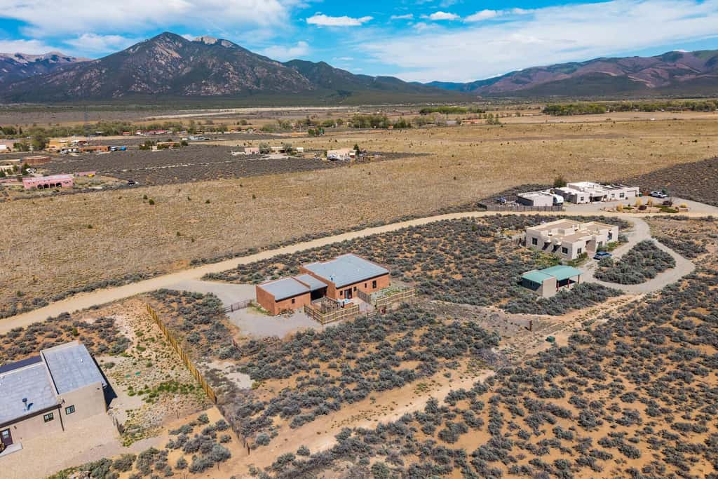 Hora Feliz - Mountain Views, Hot Tub & Game Room