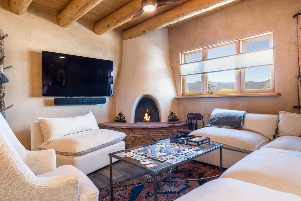 Hora Feliz - Mountain Views, Hot Tub & Game Room
