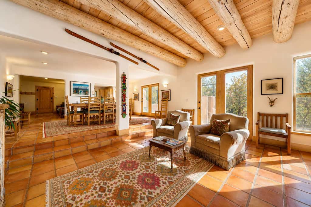 Pueblo de Canoncito - 11 Acres, Forest & Views
