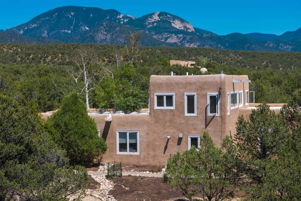 Pueblo de Canoncito - 11 Acres, Forest & Views