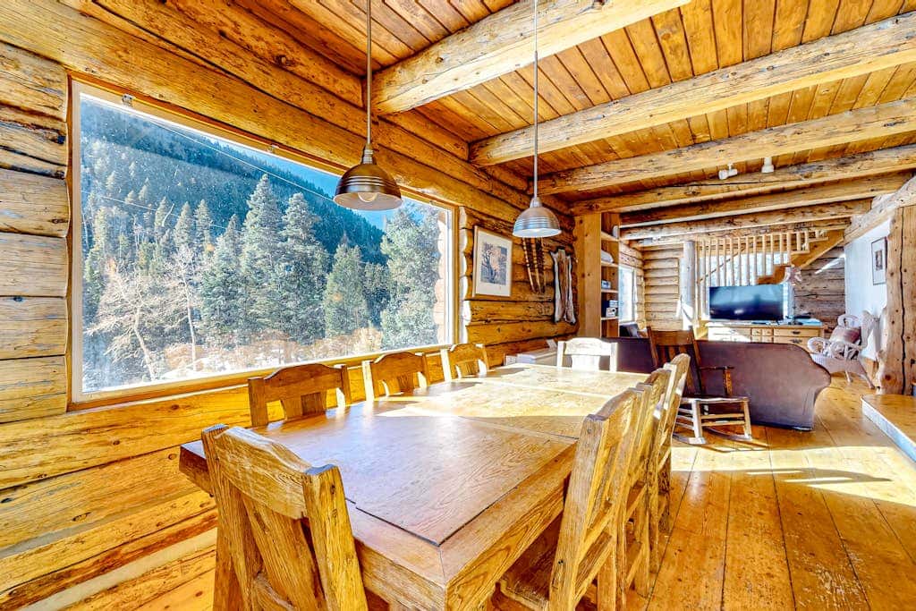 Ridgerunner Cabin - Ski Retreat with Hot Tub