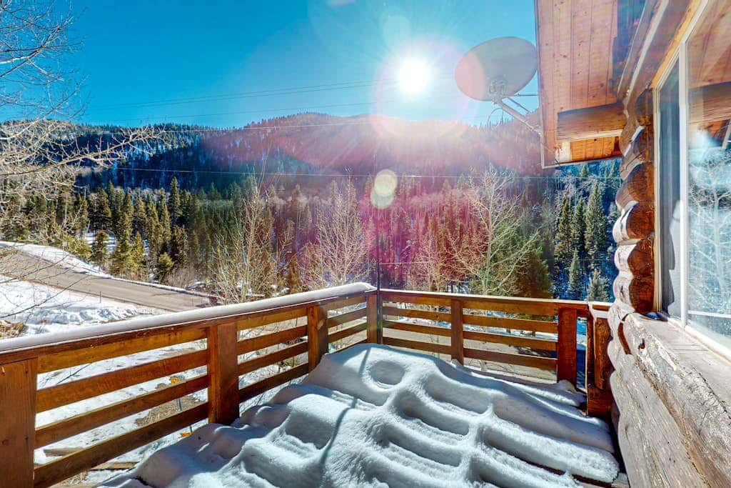 Ridgerunner Cabin - Ski Retreat with Hot Tub
