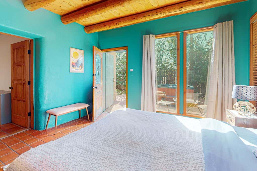 Bedside Manor - Hot Tub, Fireplace, Mtn Views