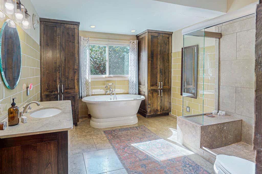 Bedside Manor - Hot Tub, Fireplace, Mtn Views