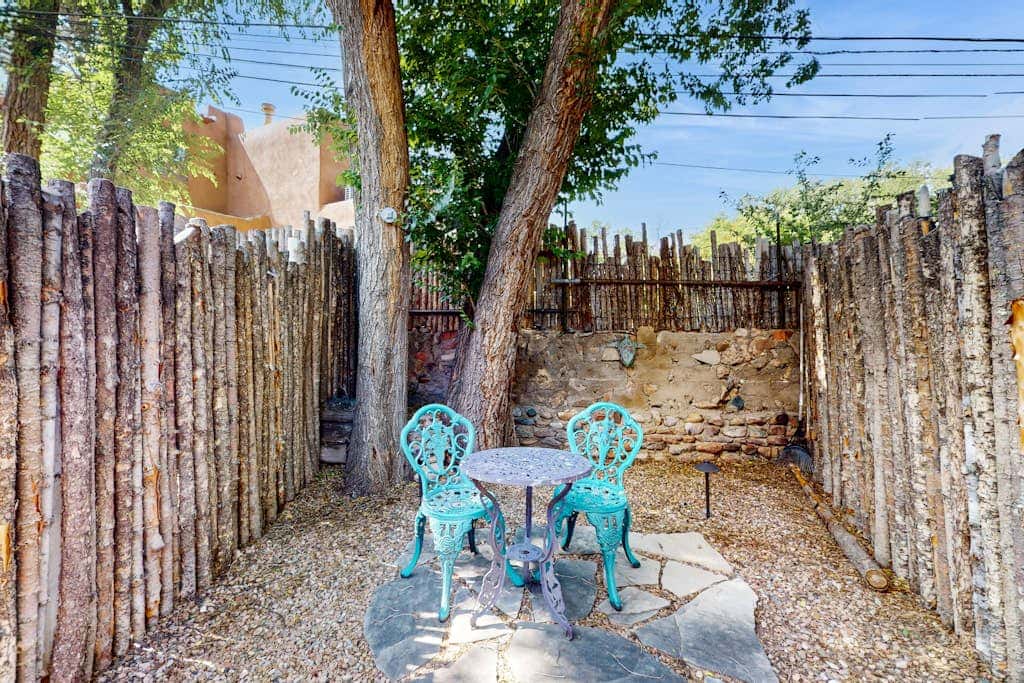 Casita Tesoro - Walk to Plaza, AC, Pet Friendly