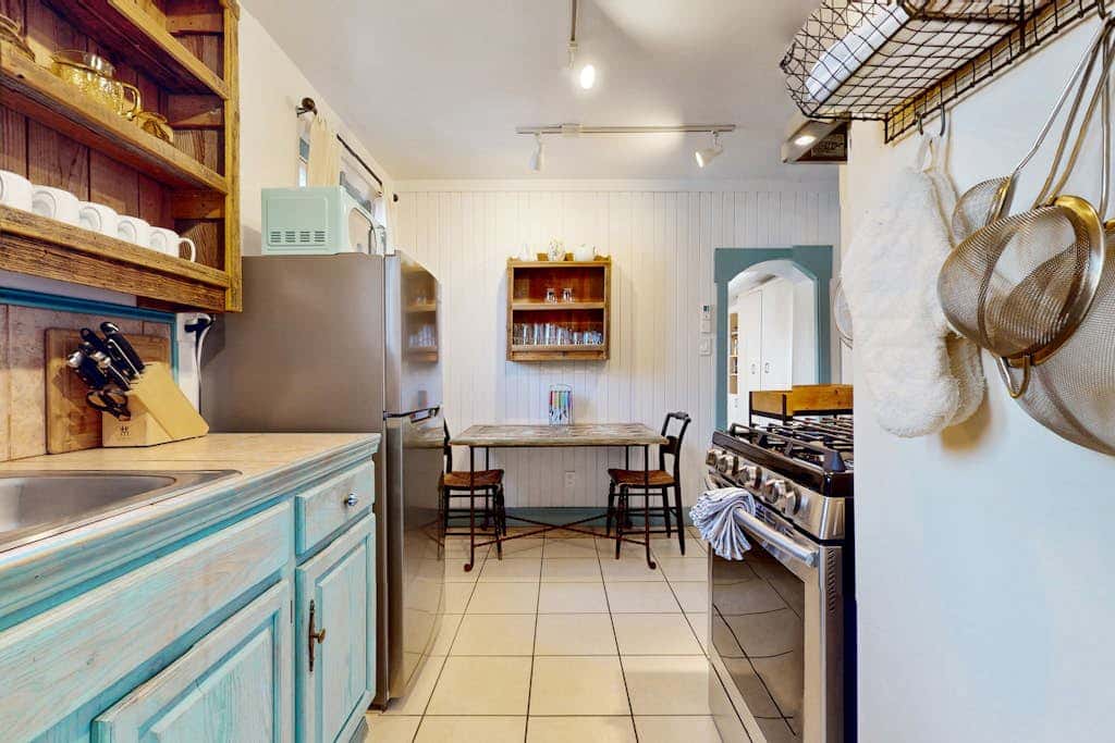 Casita Tesoro - Walk to Plaza, AC, Pet Friendly