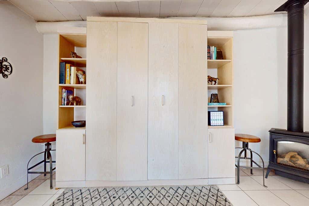 Casita Tesoro - Walk to Plaza, AC, Pet Friendly