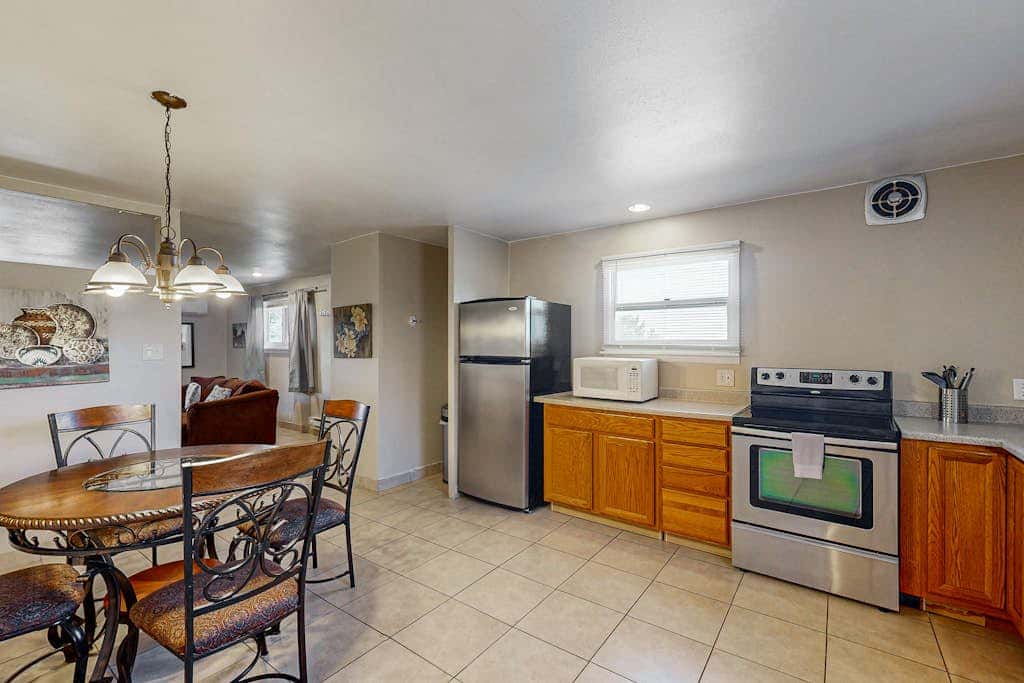 Old Santa Fe Manor- 3 Acre Escape, 10 min to Plaza