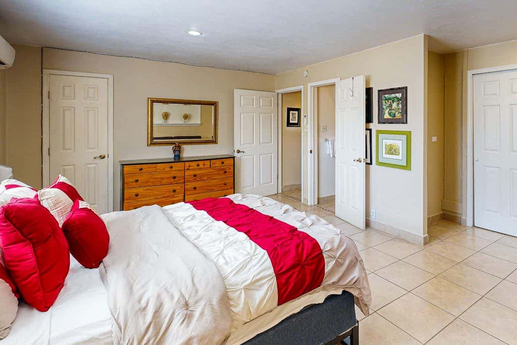 Old Santa Fe Manor- 3 Acre Escape, 10 min to Plaza