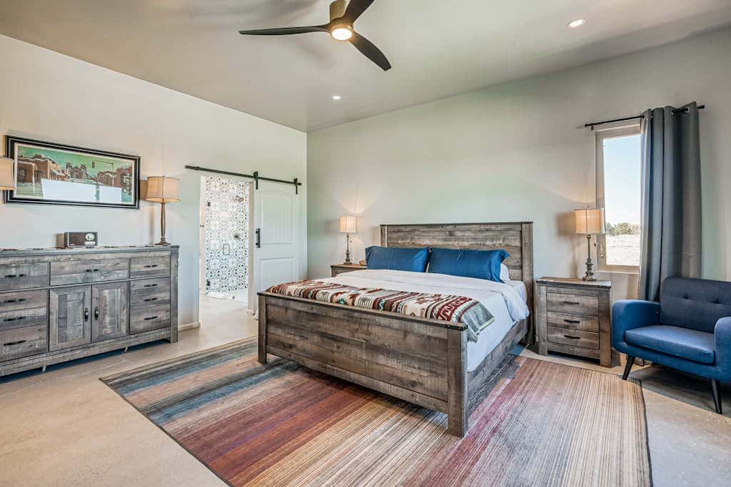 Casa Ponderosa - Hot Tub, Bunk Room, Pet Friendly
