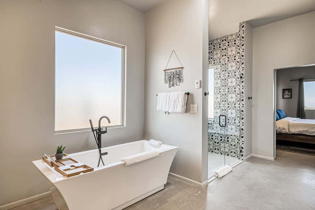 Casa Ponderosa - Hot Tub, Bunk Room, Pet Friendly