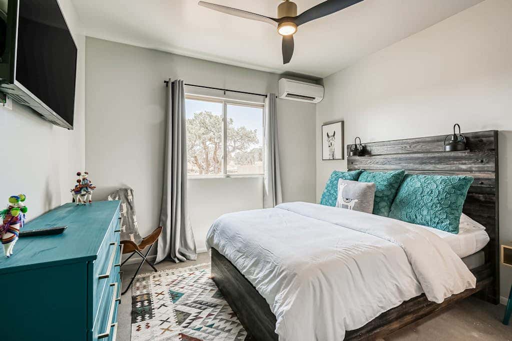 Casa Ponderosa - Hot Tub, Bunk Room, Pet Friendly