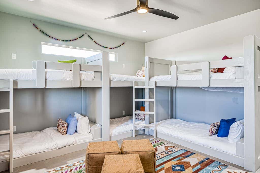 Casa Ponderosa - Hot Tub, Bunk Room, Pet Friendly