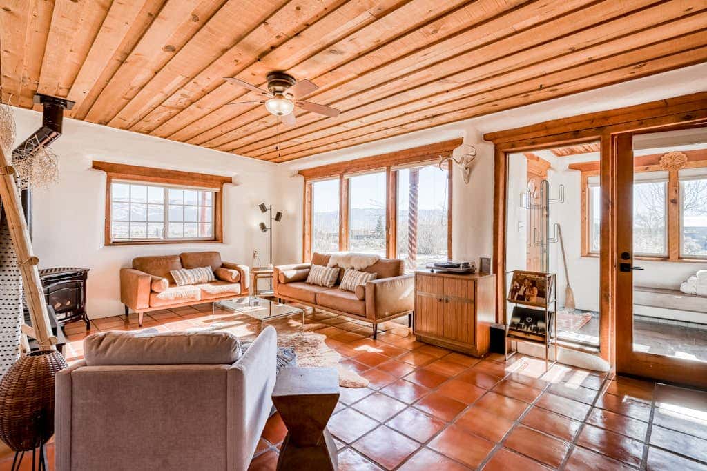 Casa Nido - Mountain Views, Hot Tub & Dog Friendly