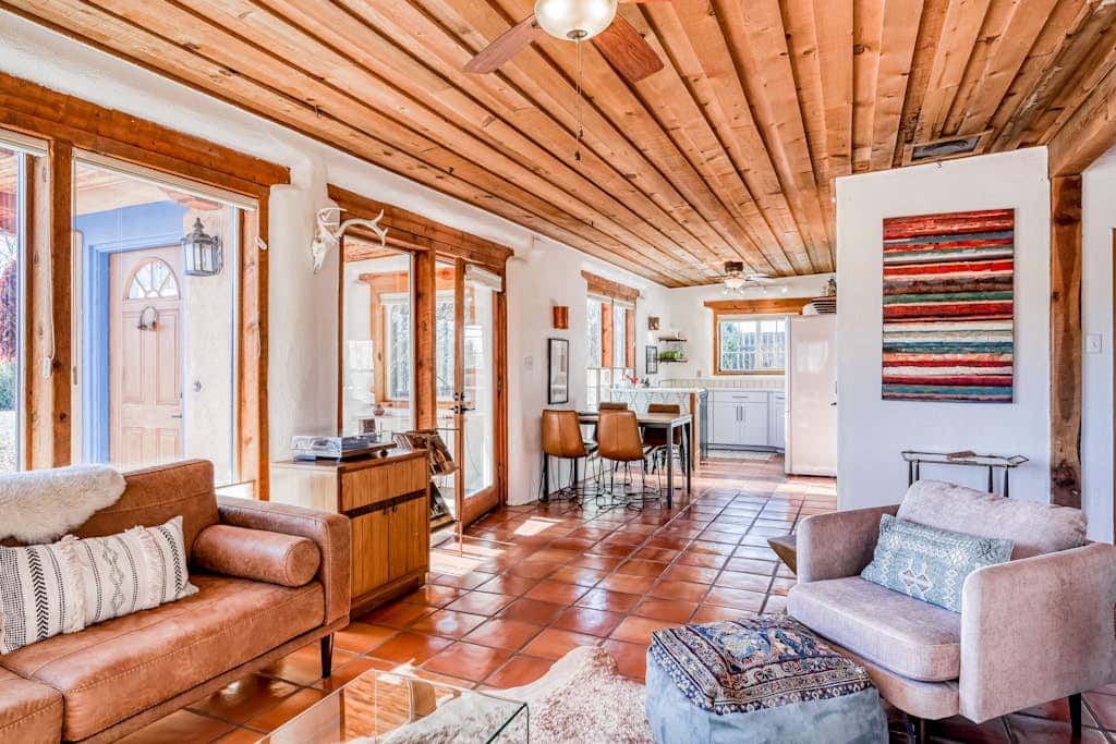 Casa Nido - Mountain Views, Hot Tub & Dog Friendly