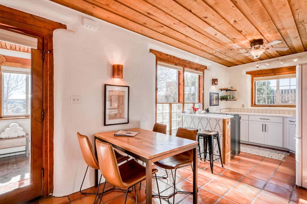 Casa Nido - Mountain Views, Hot Tub & Dog Friendly