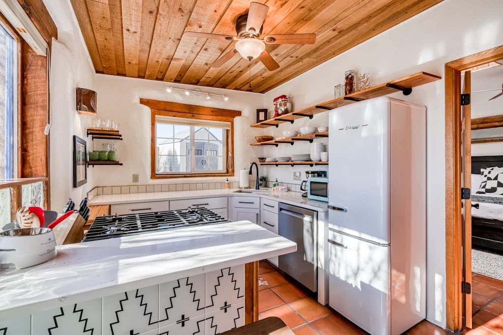 Casa Nido - Mountain Views, Hot Tub & Dog Friendly