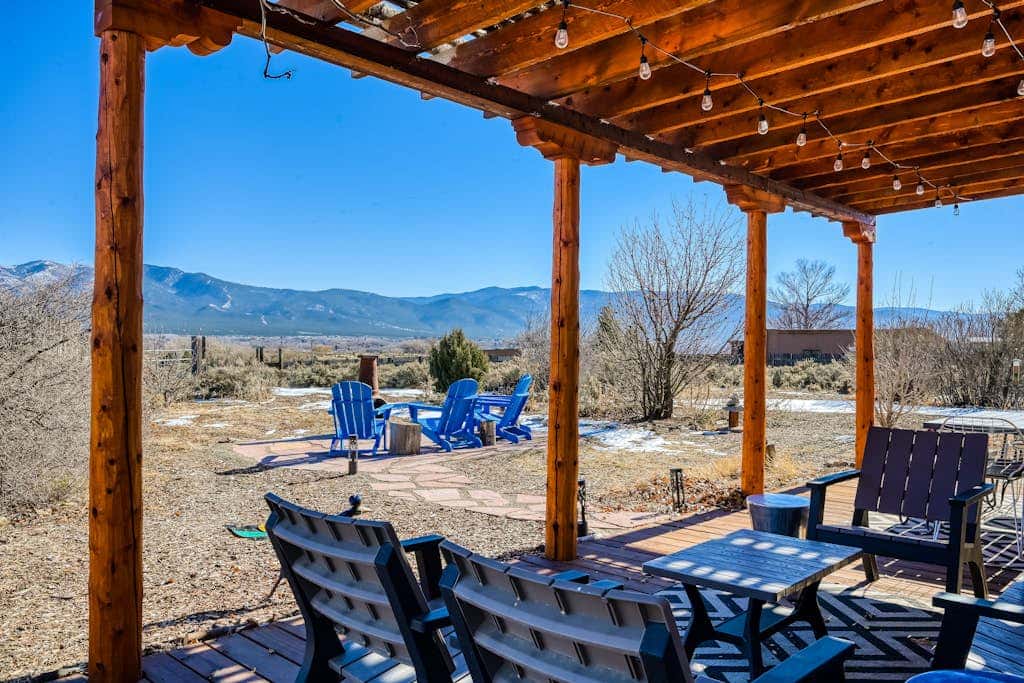 Casa Nido - Mountain Views, Hot Tub & Dog Friendly