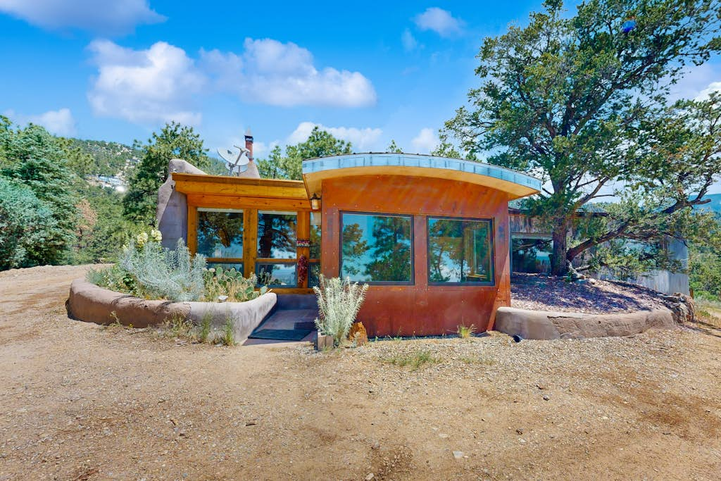 Peace & Pizza - Pizza Oven, Views, Dog Friendly