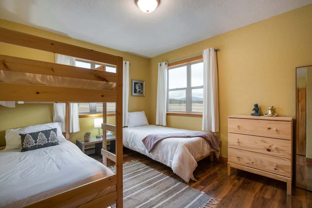 Sunrise Vista Villa - Mountain Views, Hot Tub
