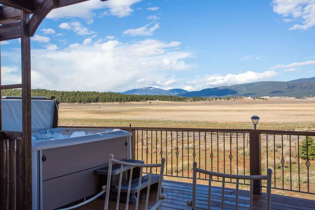 Sunrise Vista Villa - Mountain Views, Hot Tub