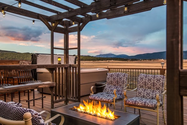 Wake up to mountain views and crisp Angel Fire air, then end the day in your private hot tub under a sky full of stars. Sunrise Vista Villa is made for gathering, with 4 bedrooms, room for 11, two cozy living spaces, and plenty of room to reconnect after skiing, biking, hiking, or exploring. This is the kind of mountain getaway that feels easy, memorable, and hard to leave.