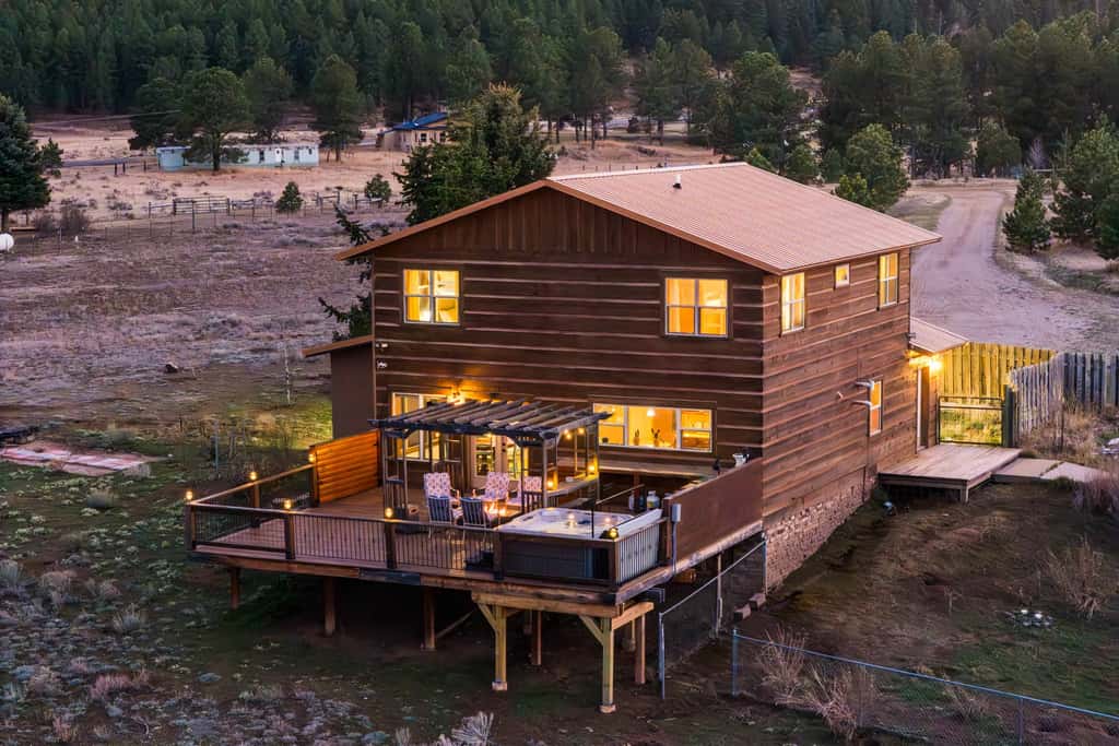 Sunrise Vista Villa - Mountain Views, Hot Tub