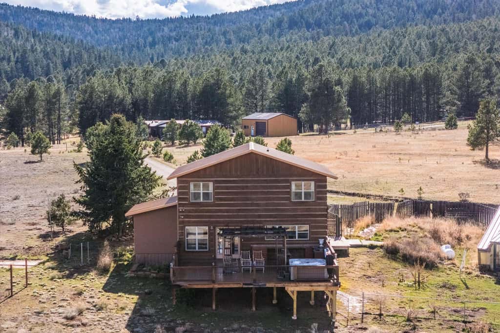 Sunrise Vista Villa - Mountain Views, Hot Tub