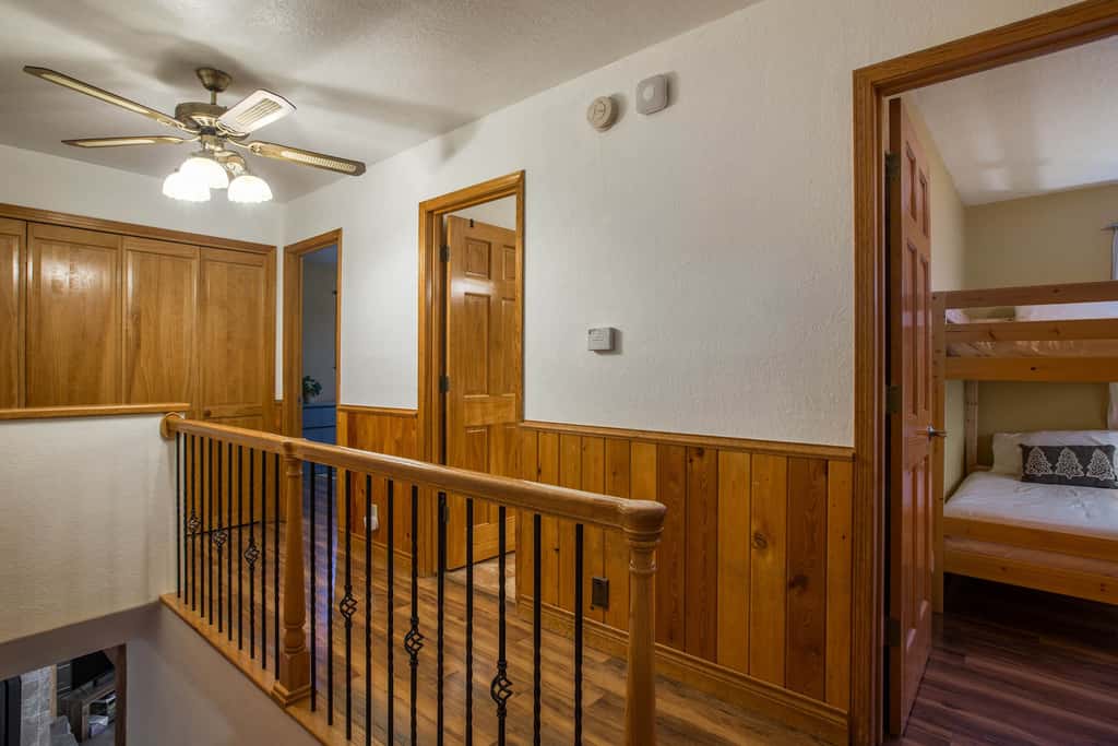 Sunrise Vista Villa - Mountain Views, Hot Tub