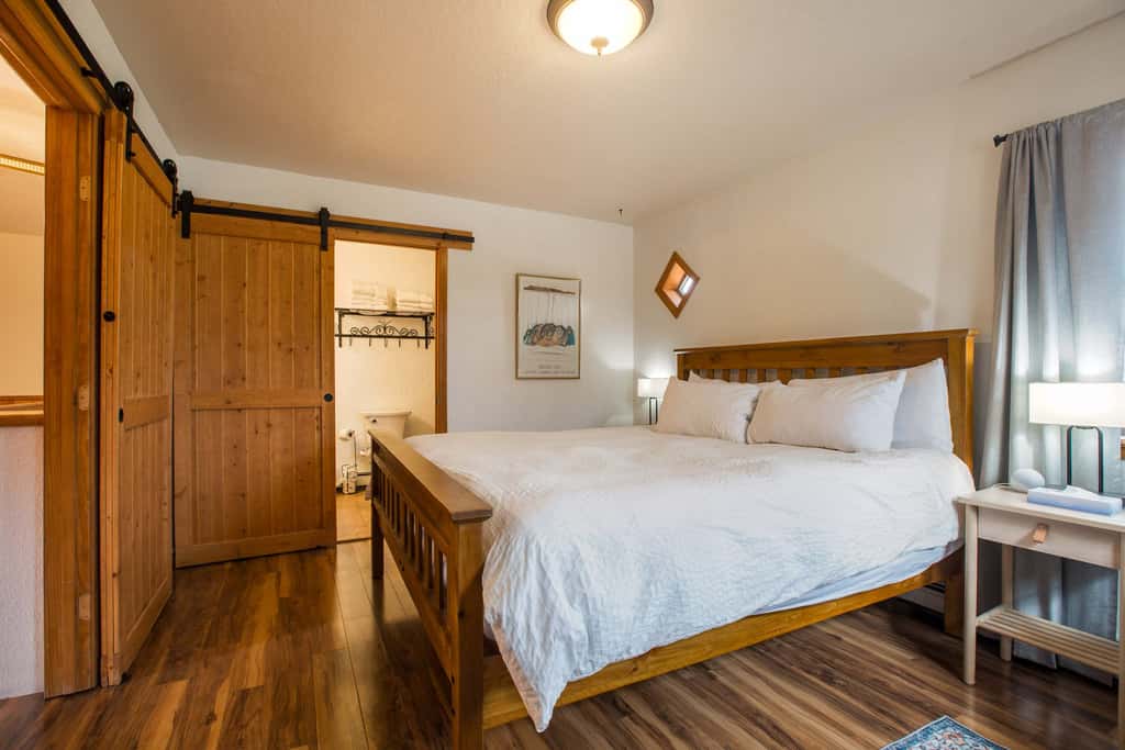 Sunrise Vista Villa - Mountain Views, Hot Tub