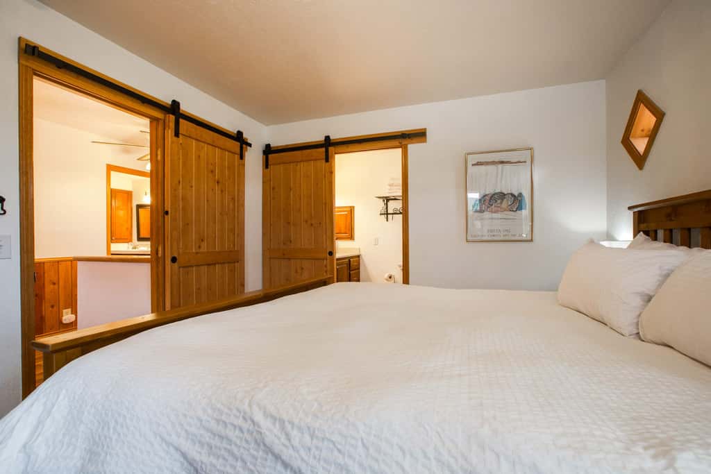 Sunrise Vista Villa - Mountain Views, Hot Tub