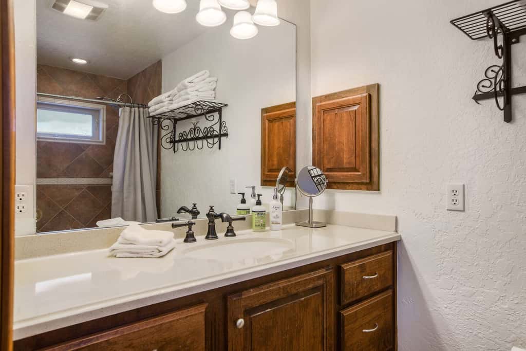 Sunrise Vista Villa - Mountain Views, Hot Tub