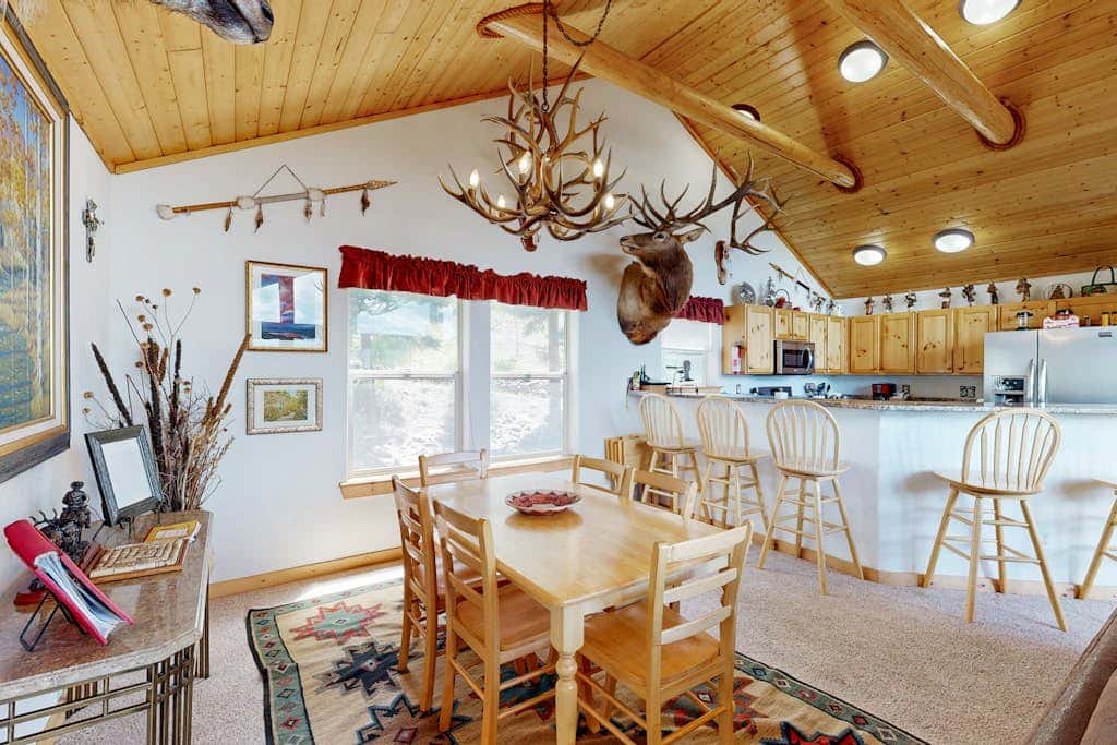 El Camino Real Retreat - Views, Hot Tub & Pets Ok
