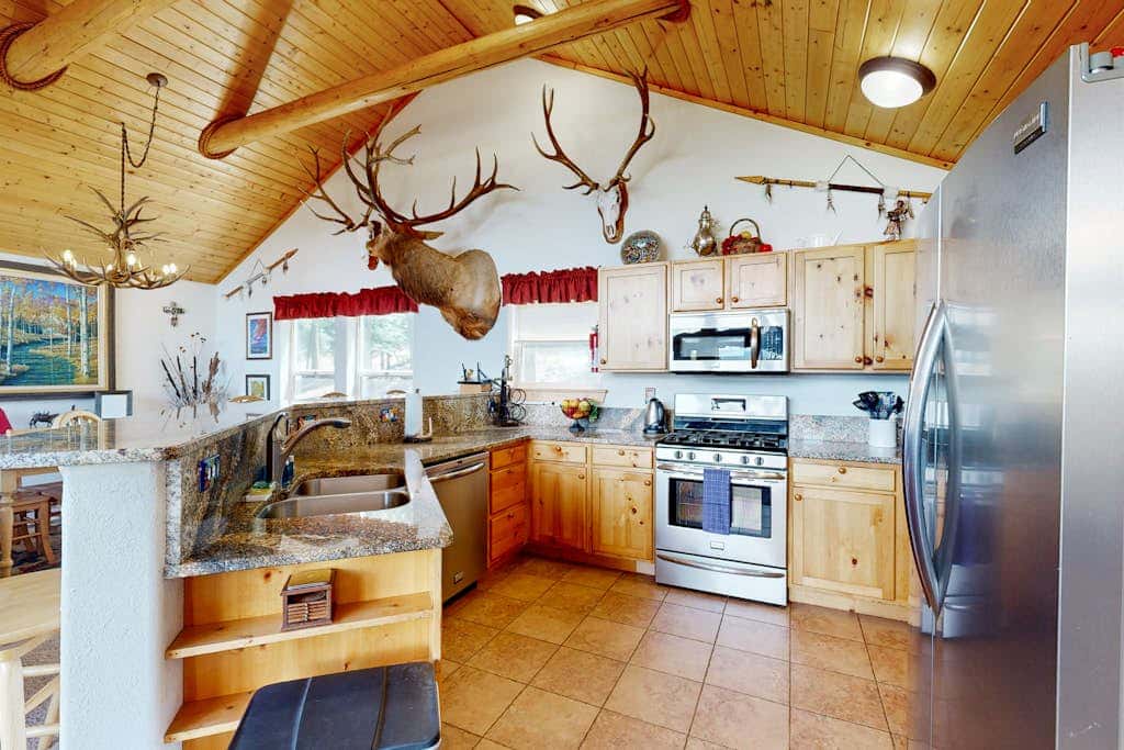 El Camino Real Retreat - Views, Hot Tub & Pets Ok