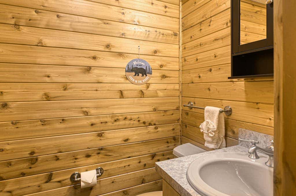 Wait for it Getaway - Hot Tub, Gameroom & Deck