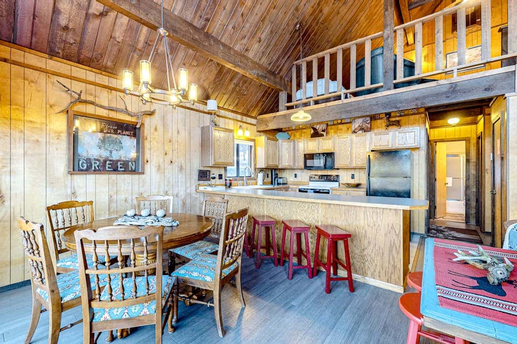 Casa Buena Vista - Cabin, Deck, Pet Friendly