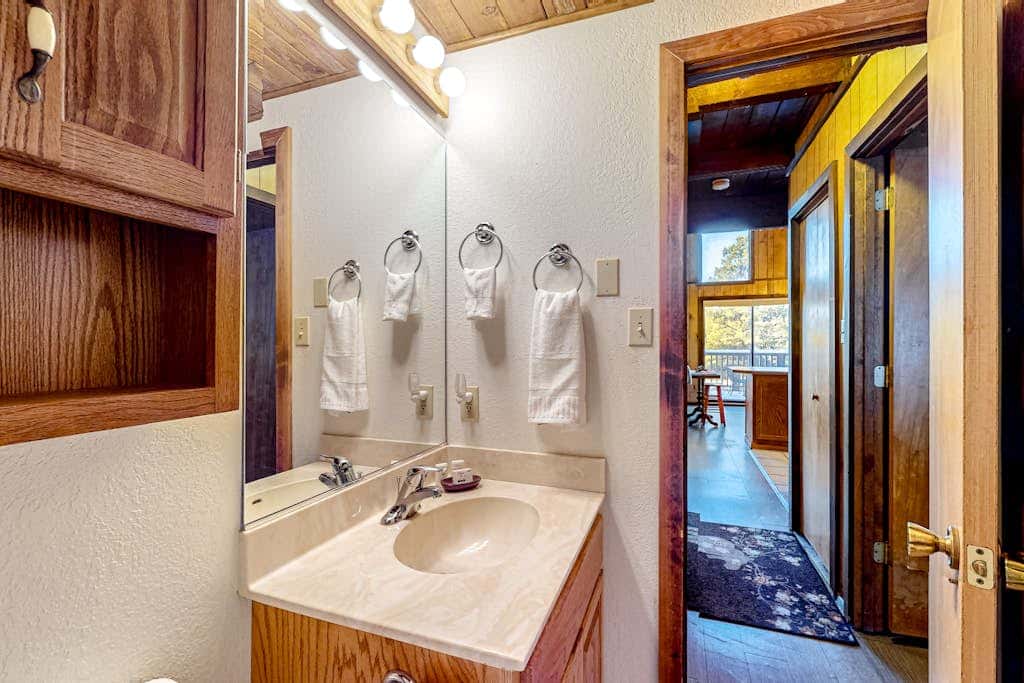 Casa Buena Vista - Cabin, Deck, Pet Friendly