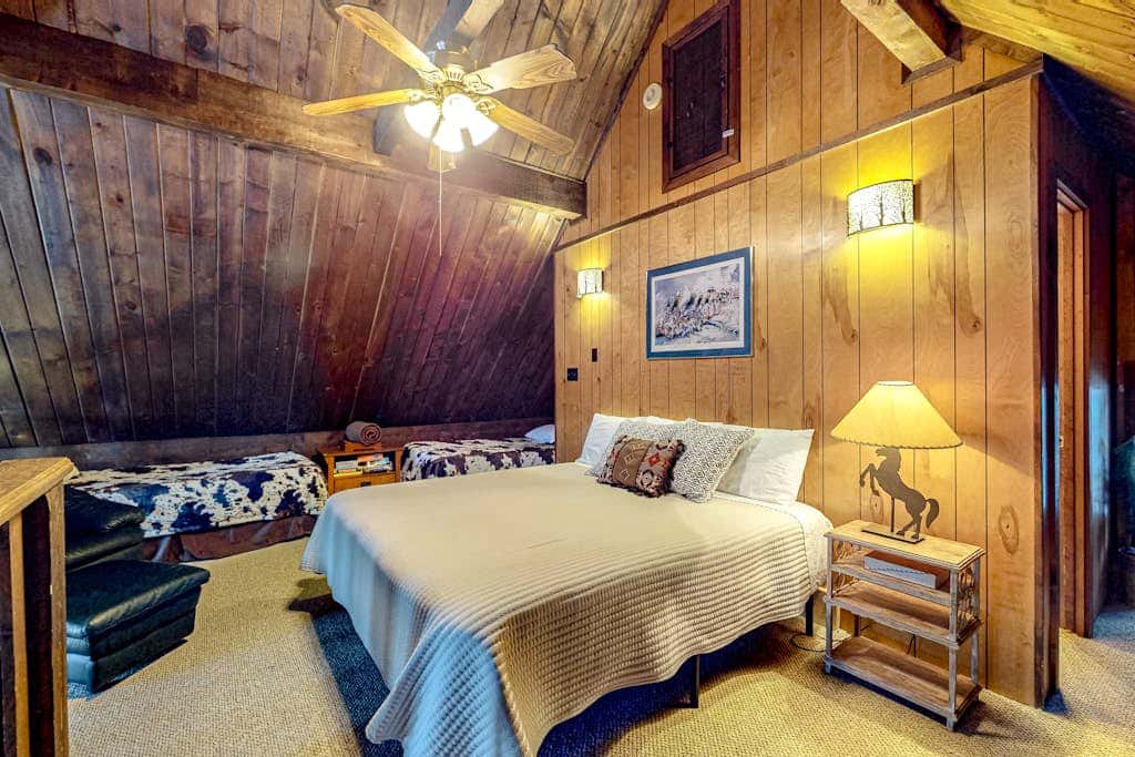 Casa Buena Vista - Cabin, Deck, Pet Friendly